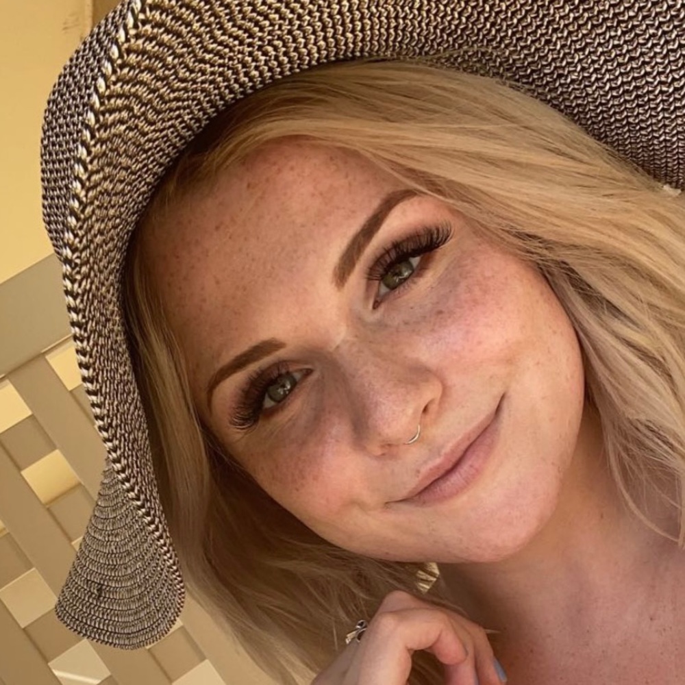 Meet your Posher, Sierra